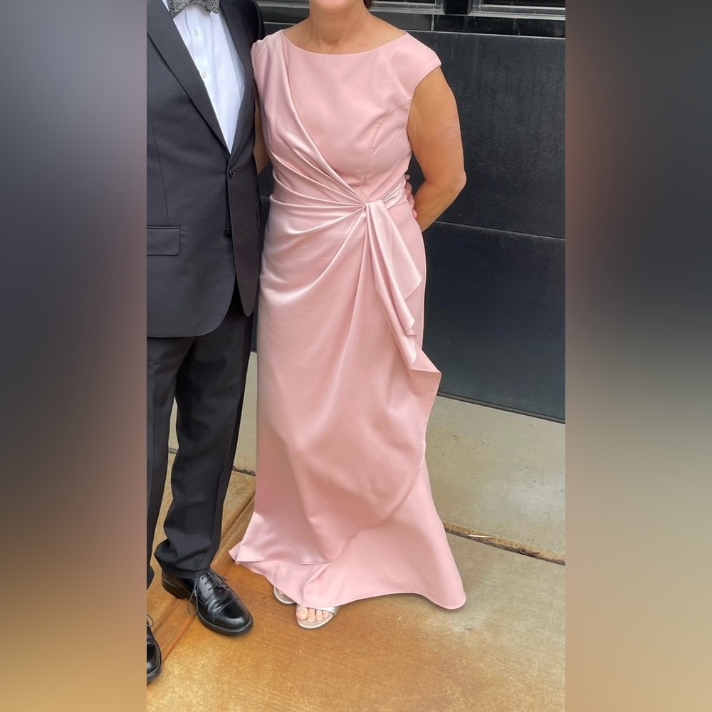 Adrianna Papell Mother of the bride/groom dress